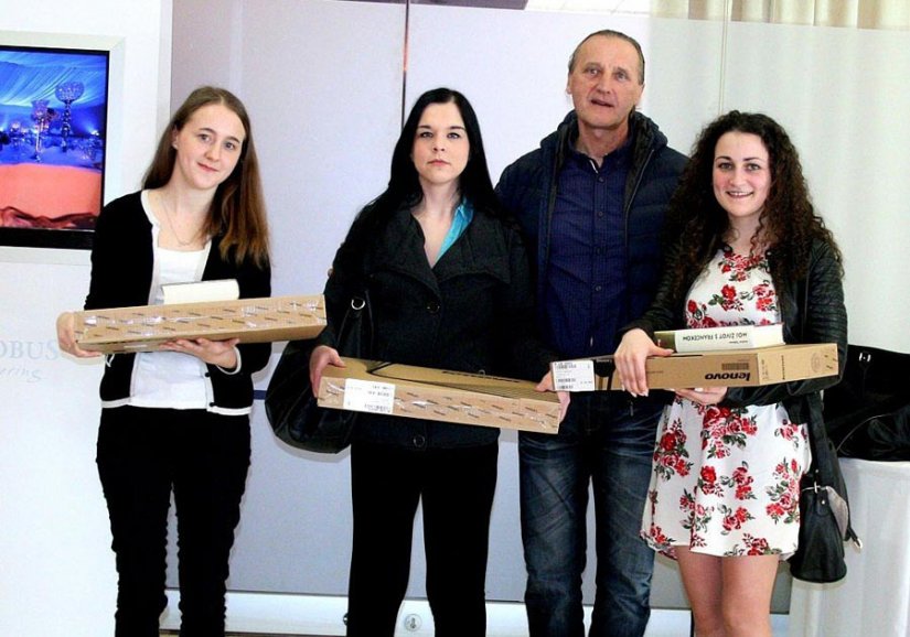 FOTO: Kćerima branitelja na svečanosti u Zagrebu uručene vrijedne donacije