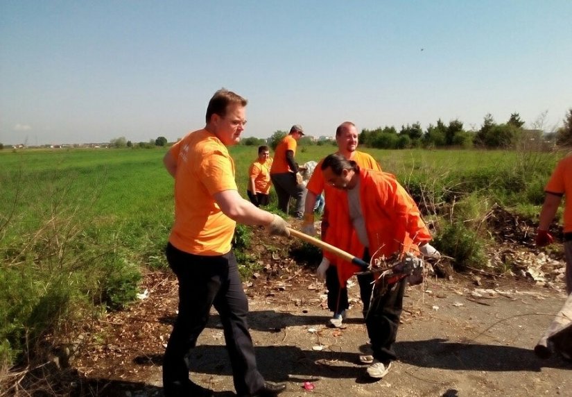 Ogranak HNS-a Jalkovec organizirao akciju čišćenja dječjeg igrališta