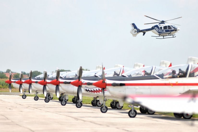 Aeromiting CIAV oduševio brojne ljubitelje zrakoplova i zračnih akrobacija