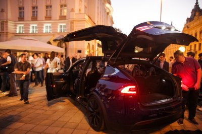 Svečano predstavljen Tesla Model X - najbolji SUV na svijetu
