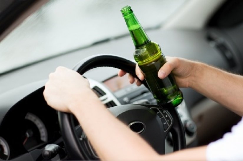 Pijani 21-godišnjak bez vozačke vozikao se po Varaždinu neregistriranim autom