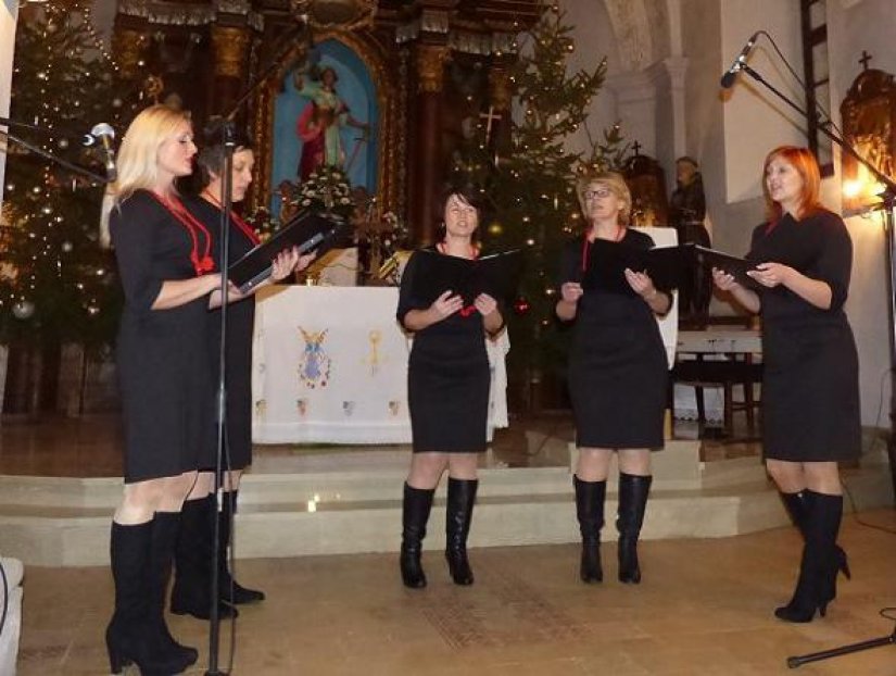 FOTO Za ispraćaj godine, tradicionalni Božićni koncert u Cestici