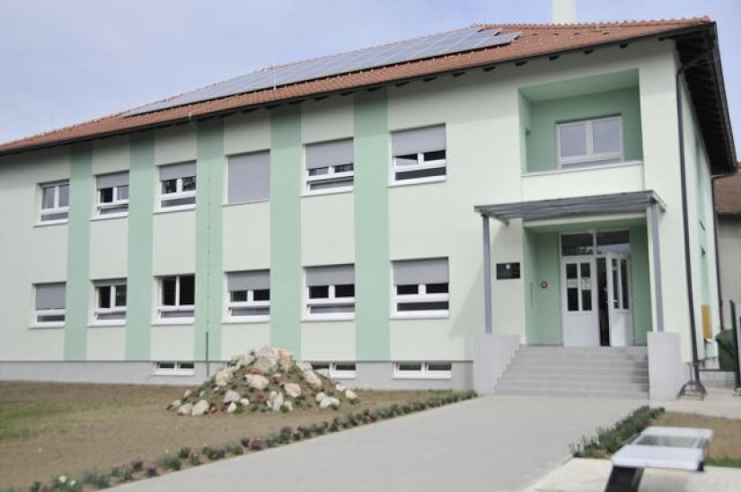 FOTO Završen projekt energetske obnove Srednje škole N. Marof vrijedan 1,6 milijuna kuna
