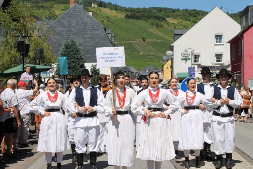 Varaždinski folklorni ansambl na festivalu folklora u njemačkom Krövu