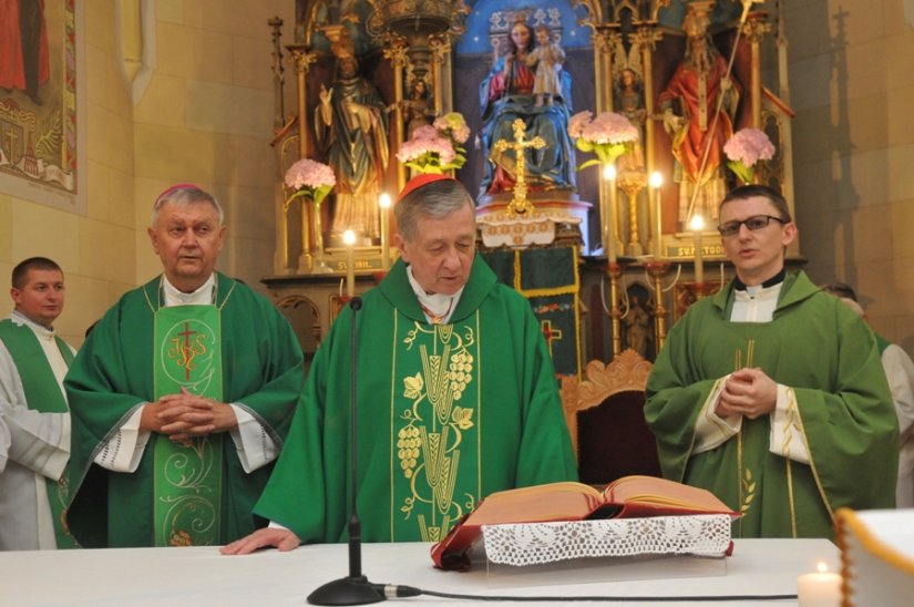 FOTO: Svetu misu u Maruševcu predvodio čikaški nadbiskup Blaise Cupich