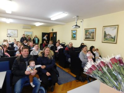 Isplaćene novčane pomoći za novorođenčad s područja općine Gornji Kneginec