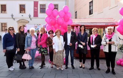 FOTO Obilježen Dan ružičaste vrpce : Žene, odazovite se na mamografski pregled, ništa ne košta, a život znači
