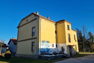 „Stara škola” u Novom Marofu uskoro u novom ruhu – potpisani ugovori vrijedni više od 1,4 milijuna eura