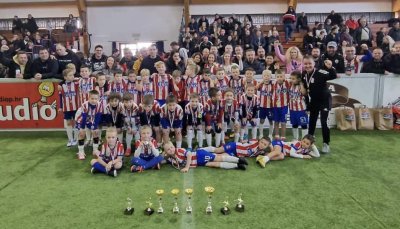 Tri ekipe Nogometne akademije Lumen osvojile odličja na 7. Aton limač kupu