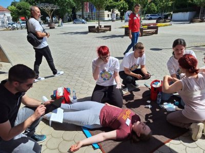 Mladi pokazali kako se pruža prva pomoć na natjecanju Hrvatskog Crvenog križa u Ludbregu