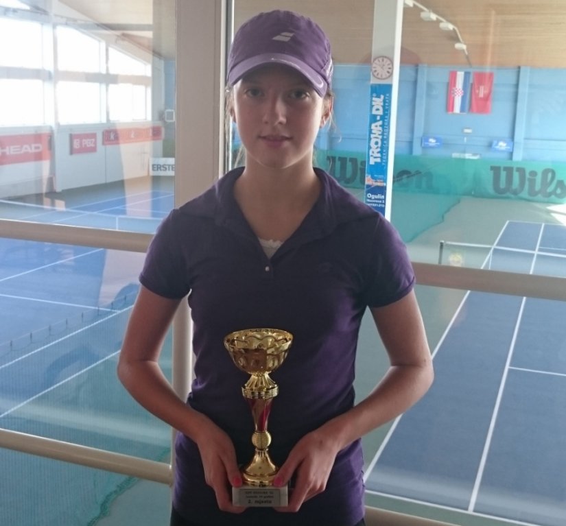 Ana Mukić do drugog mjesta na Dvoranskom prvenstvu Ogulina