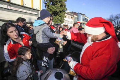 Moto-mrazovi donose poklone djeci u Bednji, Lepoglavi i Ivancu