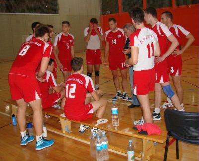 Utakmica OK Varaždin Volley – MOK Čazma igra se u maloj dvorani Gradske sportske dvorane kraj Drave (Arena Varaždin), s početkom u 17 sati.