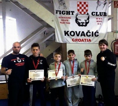 Četiri odličja za Fight club Kovačić u Budimpešti