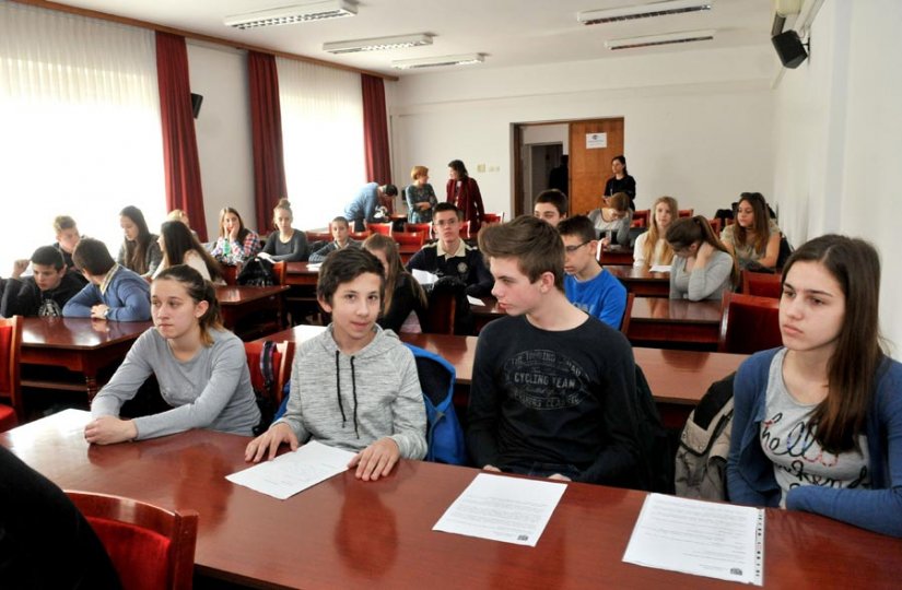 FOTO: Učenici u poziciji zakonodavne vlasti
