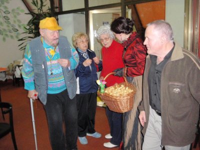 FOTO: Dvojnica grofice Lujze posjetila Dom za starije i nemoćne osobe Varaždin