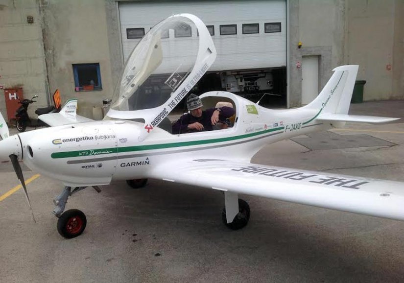 Slovenski pilot Matevž Lenarčič jutros poletio iz Portoroža na put oko svijeta