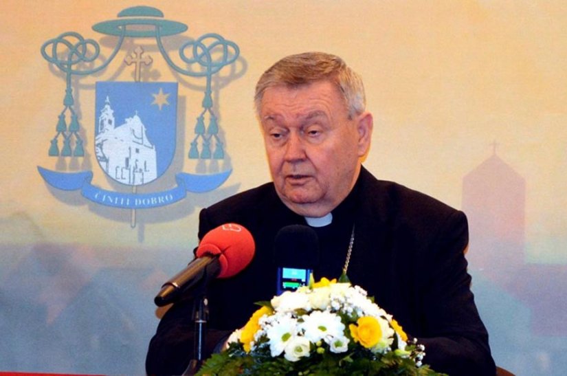 Biskup Mrzljak predvodi uskrsno slavlje u varaždinskoj katedrali
