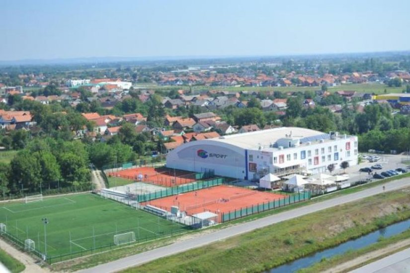 Sportsko rekreacijski centar DG Sport smješten je na prekrasnoj lokaciji grada Preloga