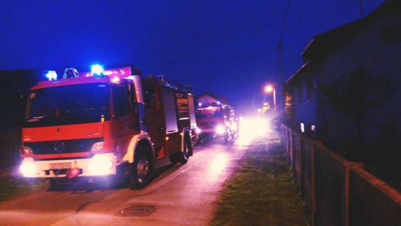 Vatrogasci gasili požar u Kućan Marofu i uklanjali srušena stabla