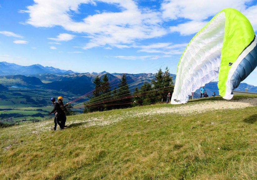 Atraktivni Paragliding Testival ponovno okuplja zaljubljenike u letenje