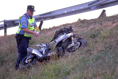 FOTO JZ obilaznica: Motociklist (53) poginuo u slijetanju s ceste