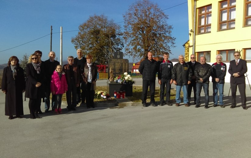 Varaždinske Toplice: Vijenci i svijeće za poginule branitelje