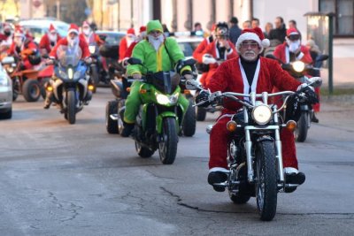 FOTO Moto Mrazovi opet kružili varaždinskim ulicama s hrpom poklona
