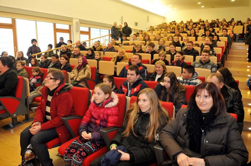 FOTO Susret Caritasa Varaždinske biskupije s roditeljima više djece