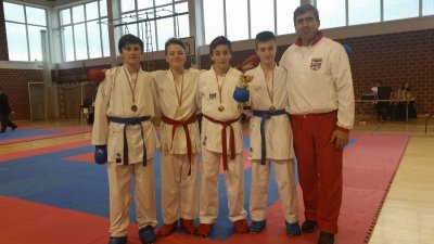 Ekipa mlađih kadeta Karate kluba Varaždin ekipni prvaci sjeverozapadne Hrvatske