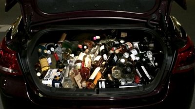 Ukradeno više desetaka litara raznih alkoholnih pića i razni suhomesnati proizvodi