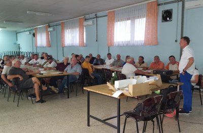 Vinogradari iz općine Gornji Kneginec na predavanju o berbi i preradi grožđa