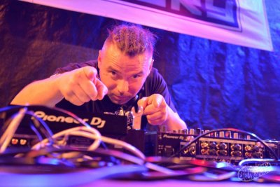 DJ Yapa priprema live stream za ljubitelje elektronske glazbe