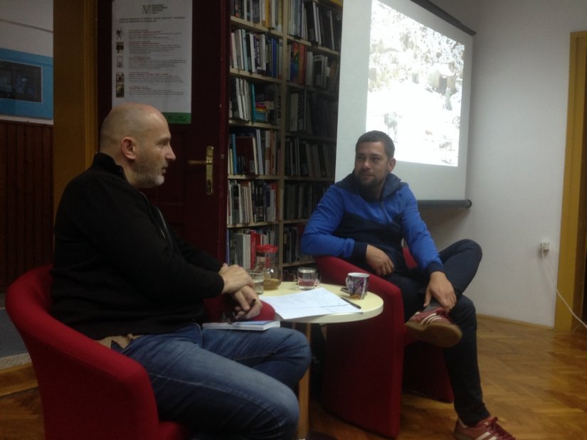 Goran Blažević predavanjem o pješačenju izbjegličkom rutom zaokupio varaždinsku publiku
