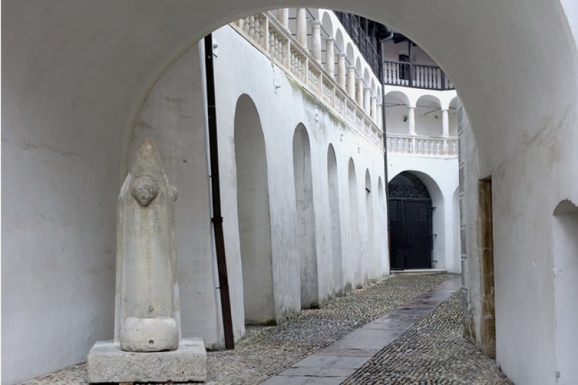 Sramotni stup iz Vinice postao dio stalnog postava varaždinskog Gradskog muzeja