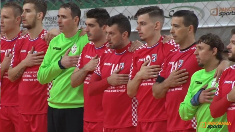 Ivan Pajić, peti s lijeva, u sastavu hrvatske reprezentacije gluhih na SP-u u Brazilu