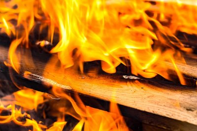 U sinoćnjem požaru u Vinici u potpunosti izgorjela vikendica
