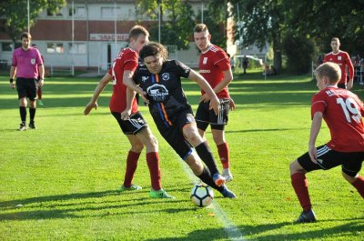 Veldin Karić postigao je tri gola za Varteks na današnjem susretu u Novom Marofu