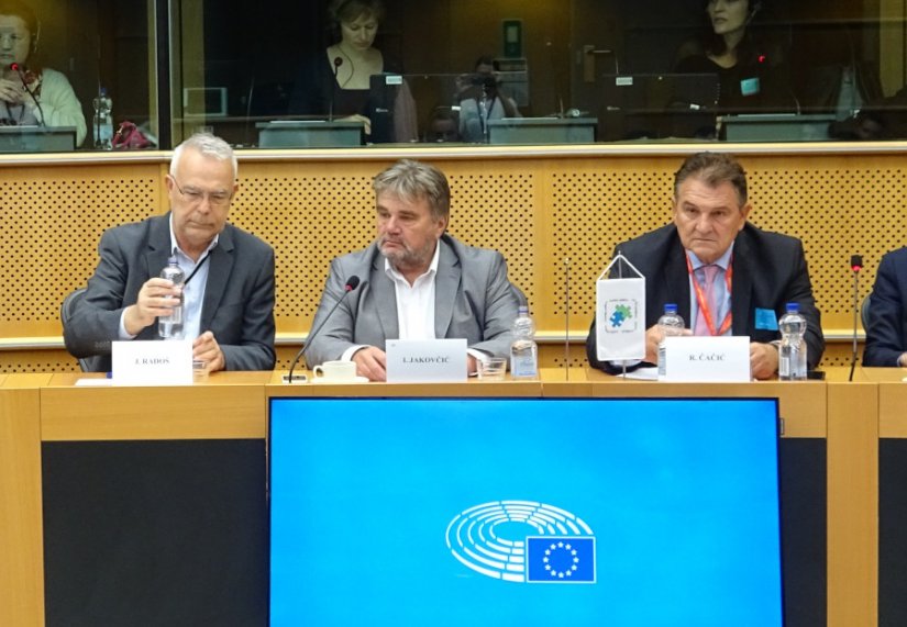 Župan Čačić u Europskom parlamentu predsjedavao panelom o suradnji regionalnih organizacija