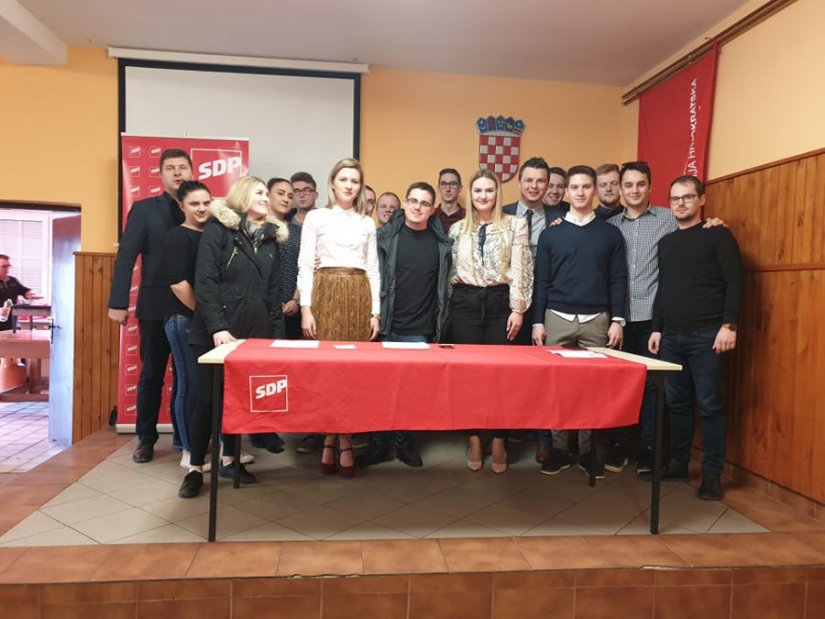 Povodom Valentinova SDP Cestice organizirao Ples srca i održao konvenciju Foruma mladih