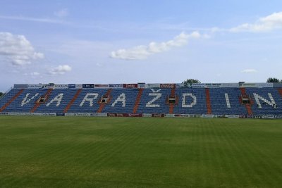 Natpis Varaždin od danas je na istočnoj tribini gradskog stadiona u Zagrebačkoj 94