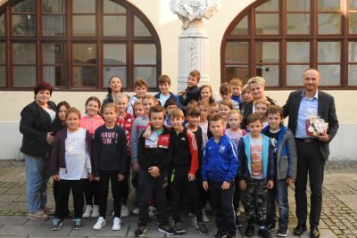 Županijsku palaču posjetili učenici Osnovne škole iz Vinice