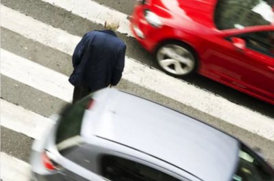 Nakon izazivanja prometne nesreće vozač odpješačio s mjesta nesreće