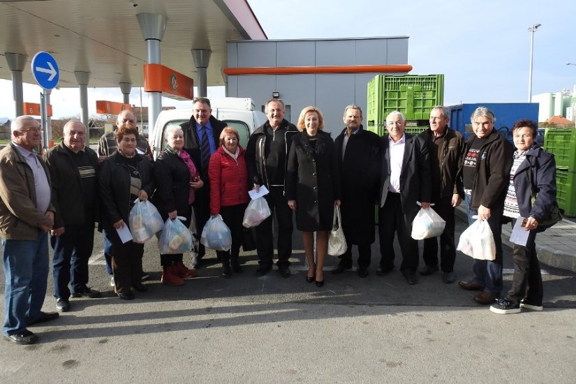 Varaždinska županija osigurala preko 2200 božićnih paketa za umirovljenike