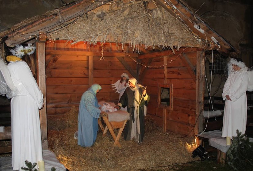 FOTO: Atrij pavlinskog samostana u Lepoglavi uoči Božića nakratko postao Betlehem