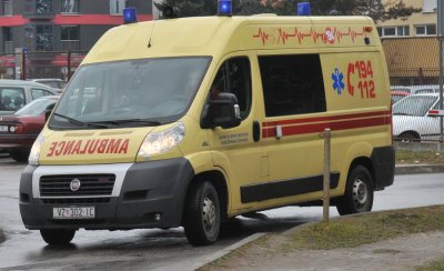 U prometnim nesrećama u Varaždinu i Gornjem Vratnu ozlijeđene dvije osobe