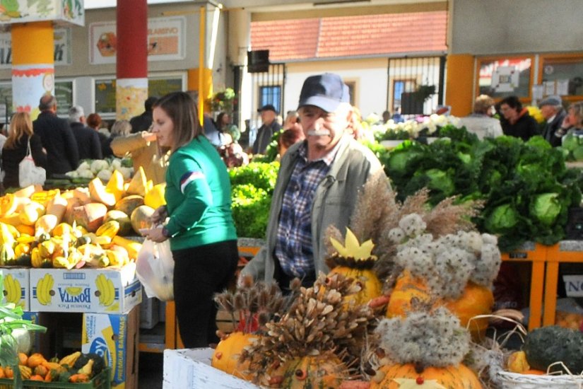 Ukida se javni prijevoz, kolodvori se zatvaraju, a to bi se moglo dogoditi i tržnicama ako...