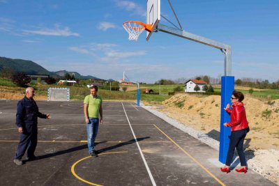 Rekreacijski centar Lančić: Postavljeni koševi te golovi za rukomet i mali nogomet