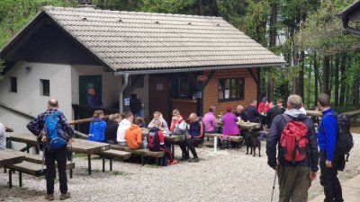 Brojni planinari jedva dočekali ponovno otvaranje Planinarskog doma na Ivanščici
