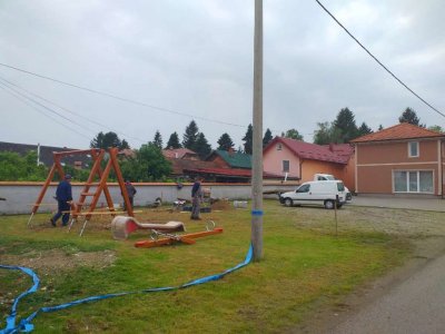 Općina Vinica: Postavljeno jedno novo i obnovljena postojeća dječja igrala
